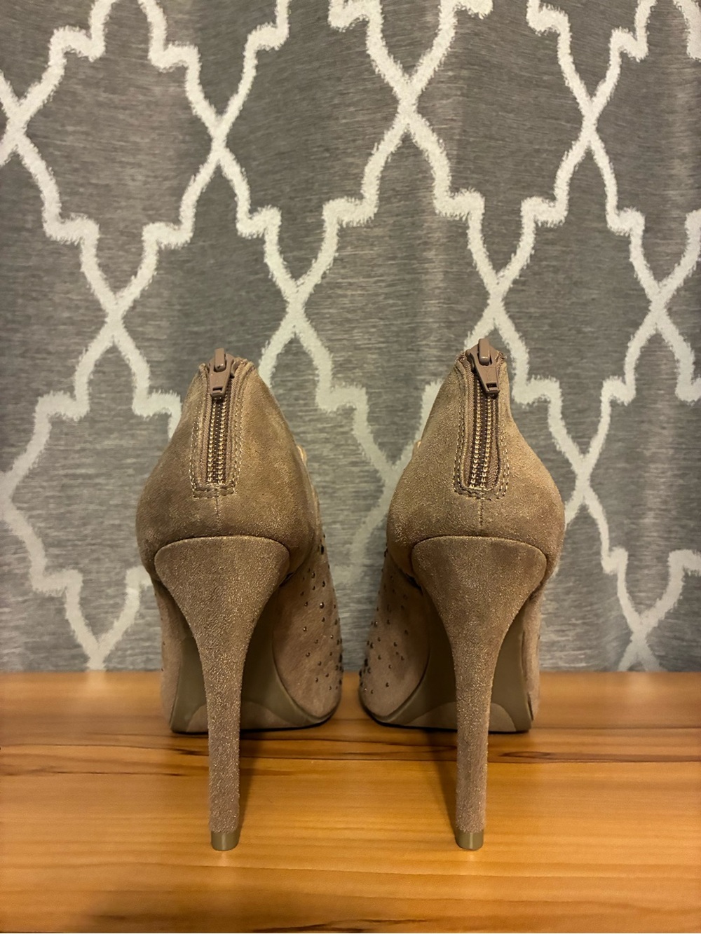 NWOT! Jennifer Lopez Taupe Studded Peep-Toe Stiletto Booties - Picture 3 of 11